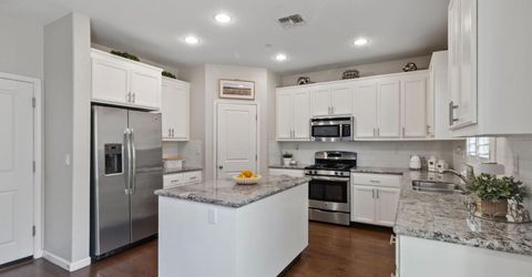 9848 Porto Bay Dr, Elk Grove, CA 95757 Photo