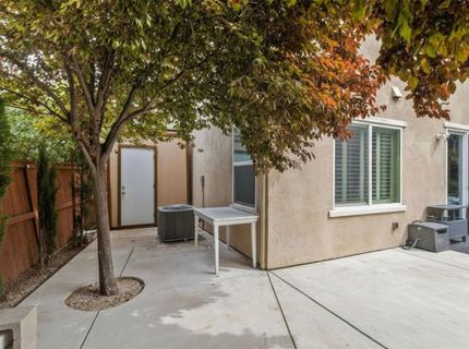 9848 Porto Bay Dr, Elk Grove, CA 95757 Photo