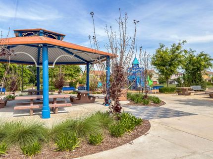 9848 Porto Bay Dr, Elk Grove, CA 95757 Photo