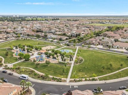 9848 Porto Bay Dr, Elk Grove, CA 95757 Photo