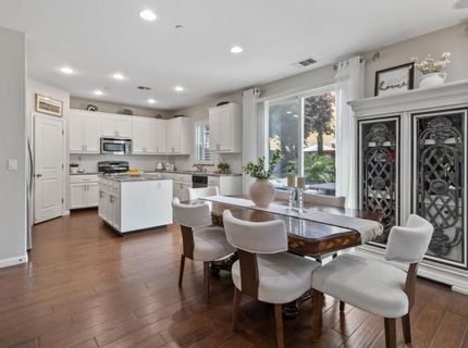 9848 Porto Bay Dr, Elk Grove, CA 95757 Photo