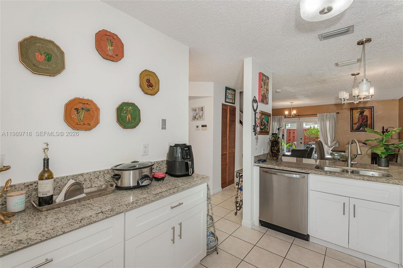 17757 SW 141st Ct, Miami, FL 33177 Photo