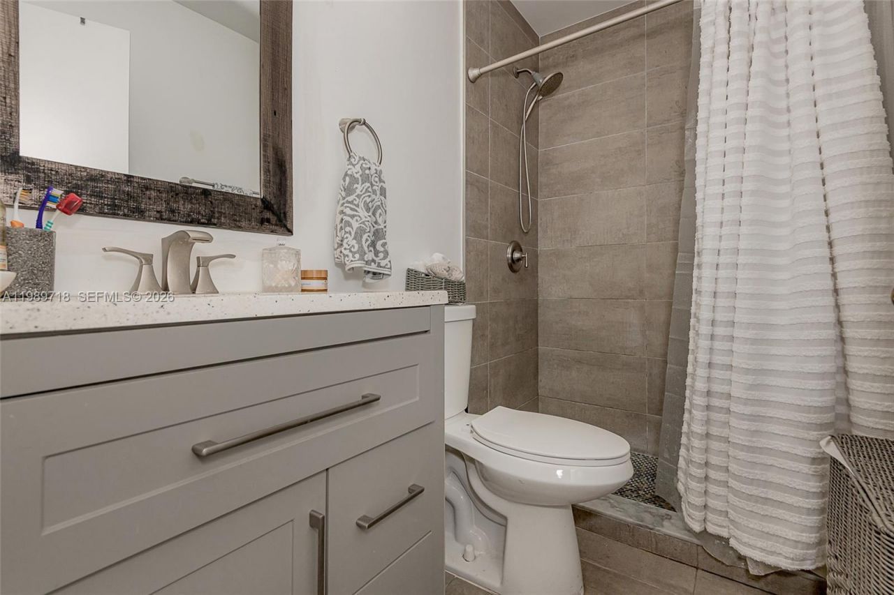 17757 SW 141st Ct, Miami, FL 33177 Photo