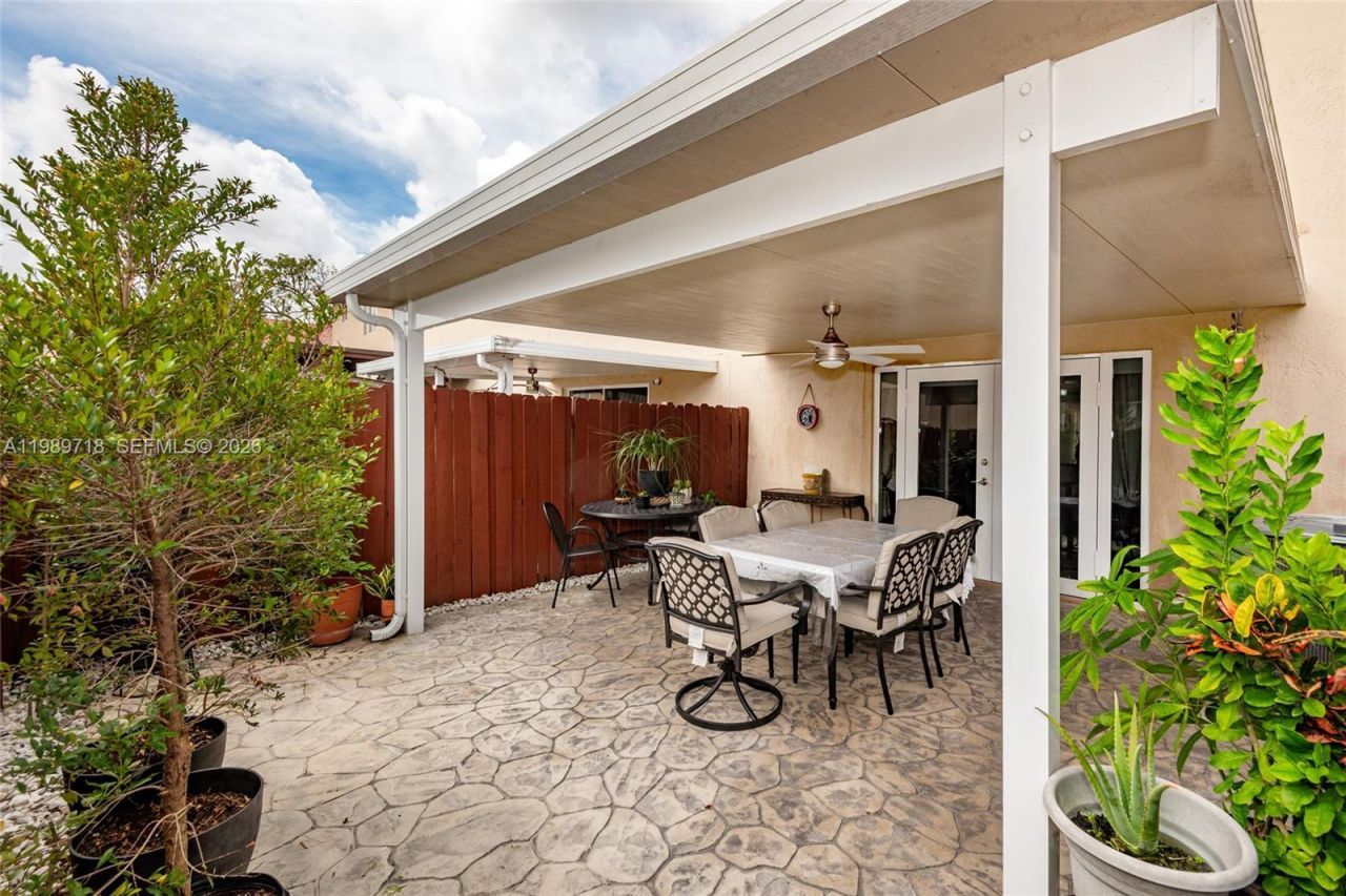 17757 SW 141st Ct, Miami, FL 33177 Photo