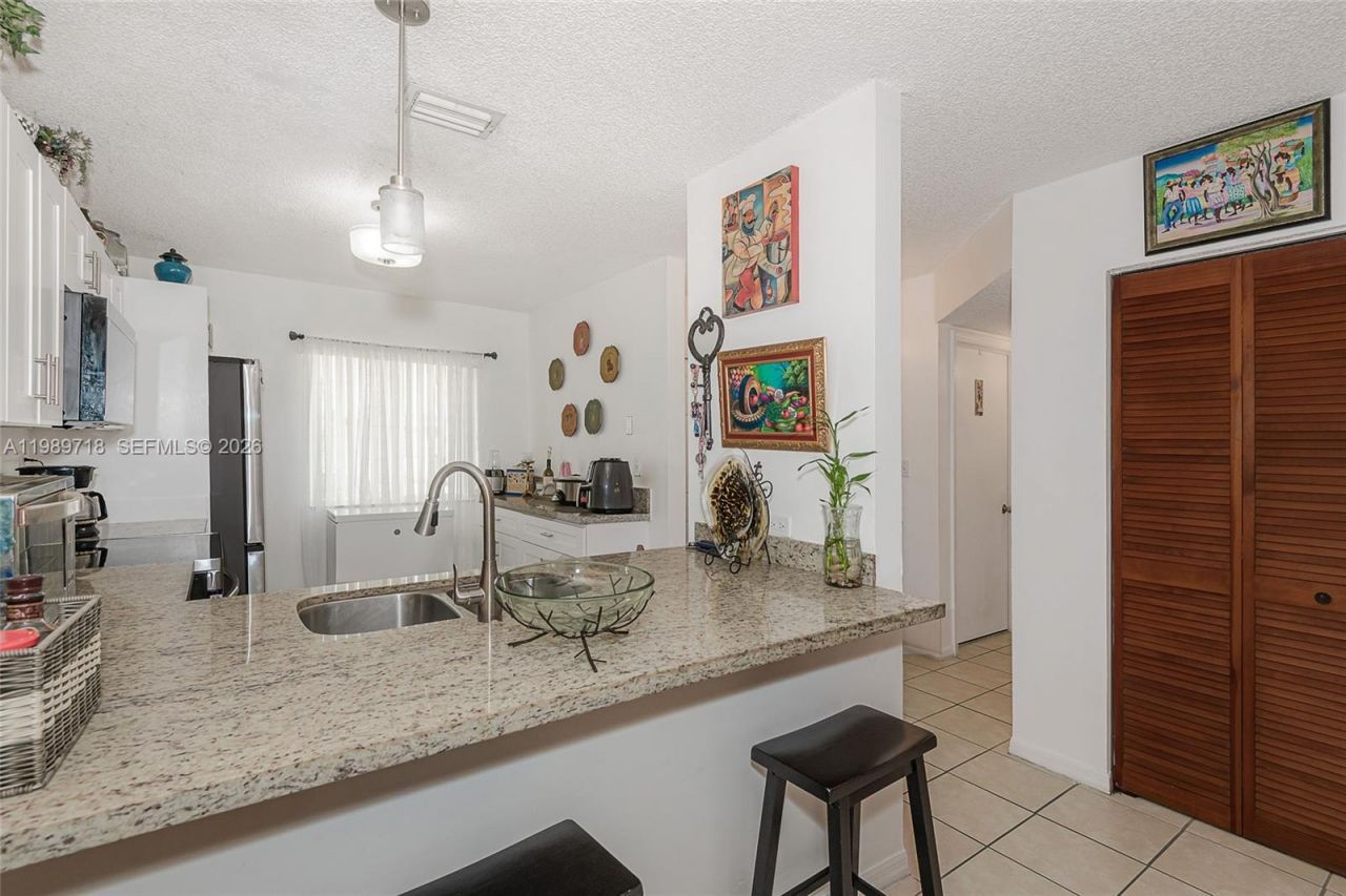 17757 SW 141st Ct, Miami, FL 33177 Photo