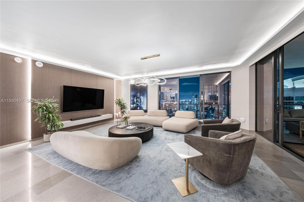 68 SE 6th St, Unit 3711, Miami, FL 33131 Photo