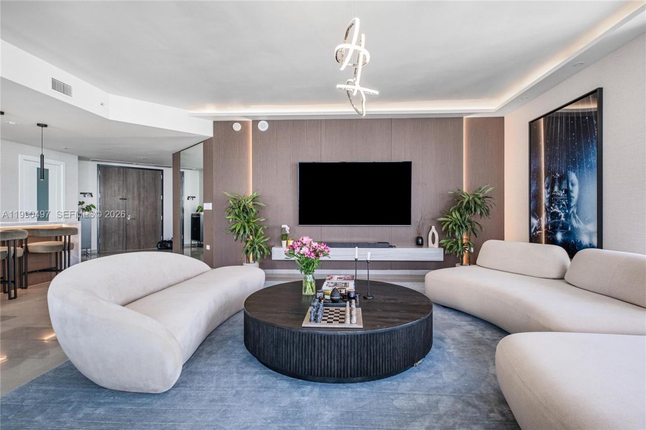 68 SE 6th St, Unit 3711, Miami, FL 33131 Photo