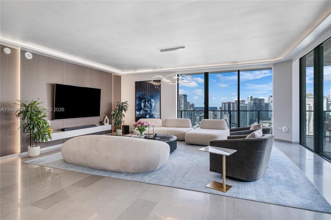 68 SE 6th St, Unit 3711, Miami, FL 33131 Photo