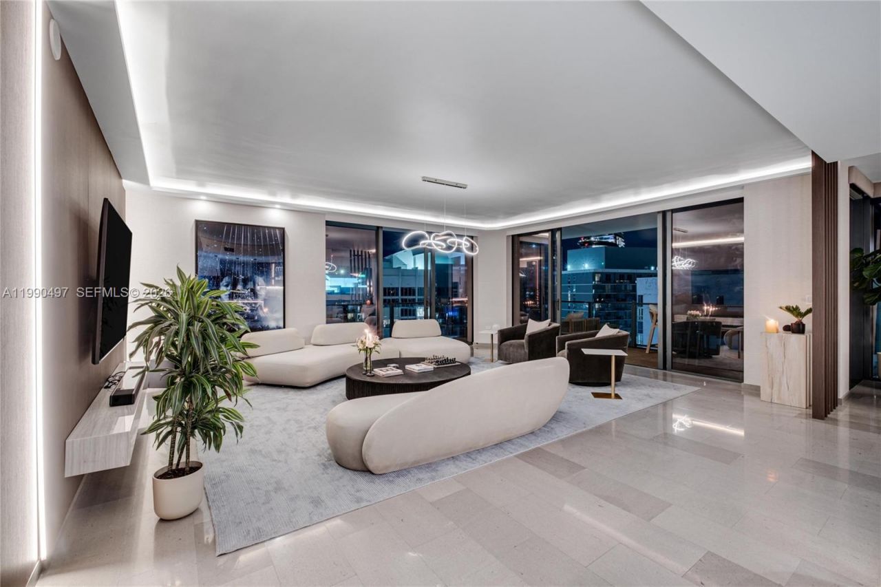 68 SE 6th St, Unit 3711, Miami, FL 33131 Photo