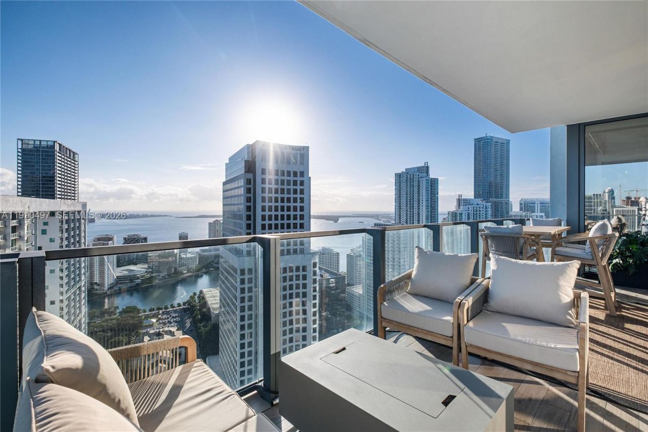 68 SE 6th St, Unit 3711, Miami, FL 33131 Photo