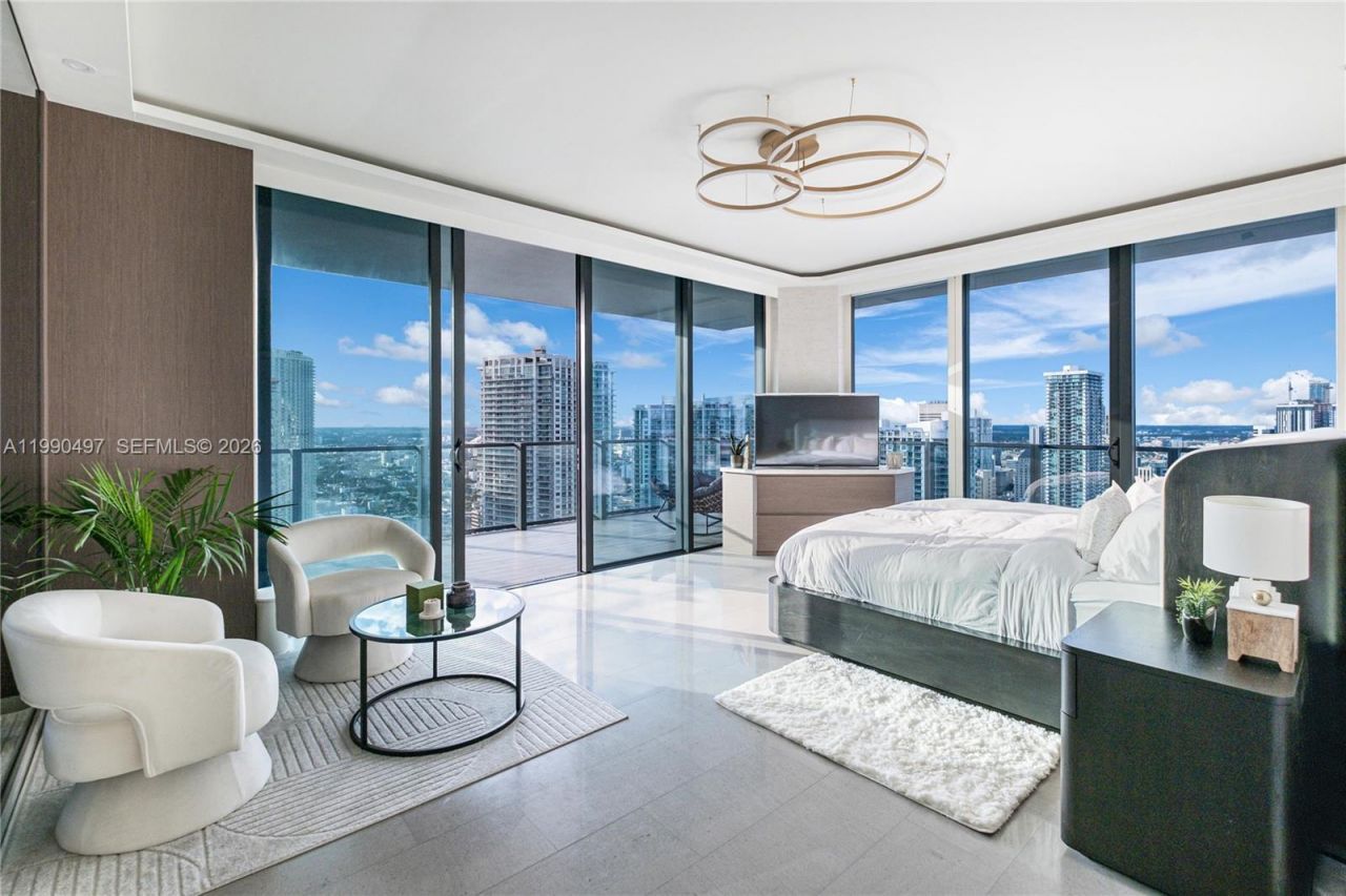 68 SE 6th St, Unit 3711, Miami, FL 33131 Photo