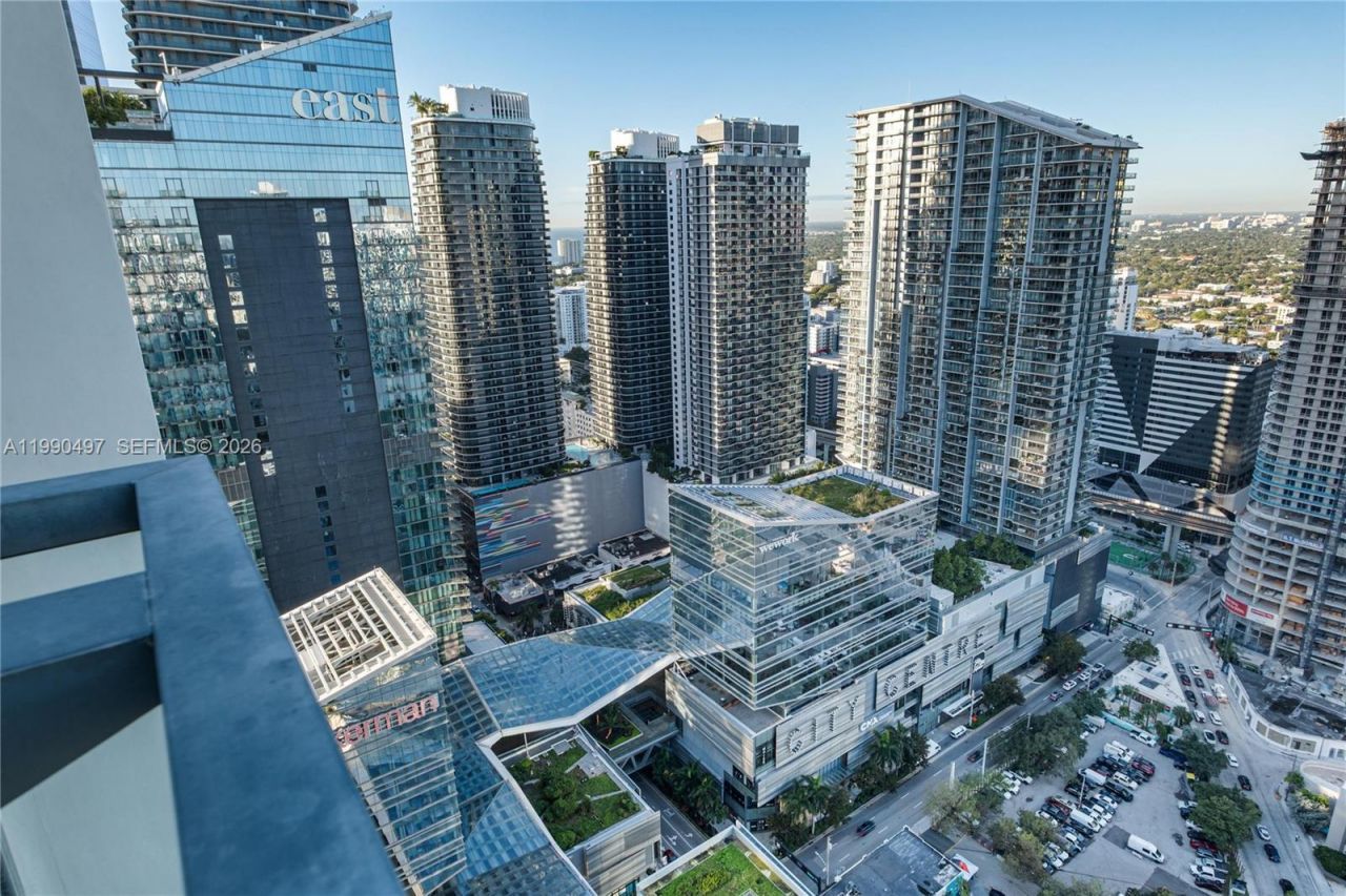 68 SE 6th St, Unit 3711, Miami, FL 33131 Photo