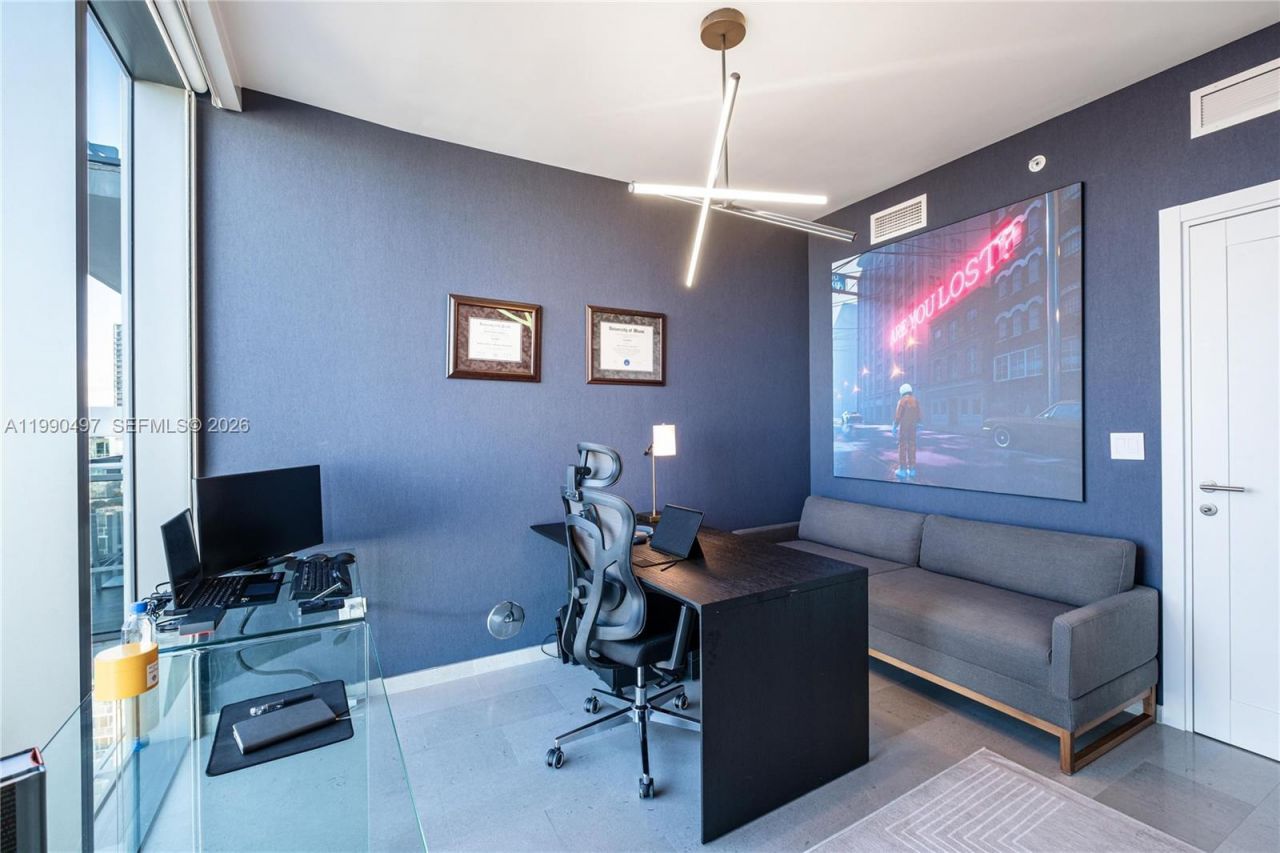 68 SE 6th St, Unit 3711, Miami, FL 33131 Photo