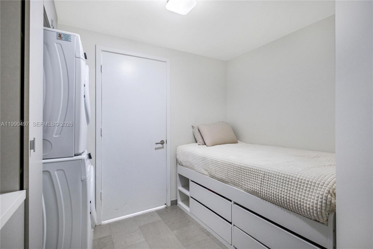 68 SE 6th St, Unit 3711, Miami, FL 33131 Photo