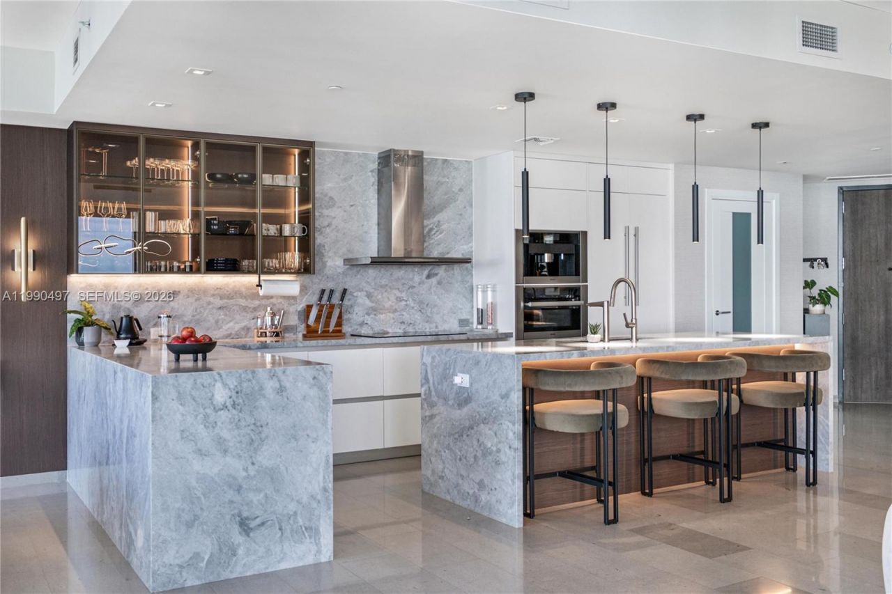 68 SE 6th St, Unit 3711, Miami, FL 33131 Photo