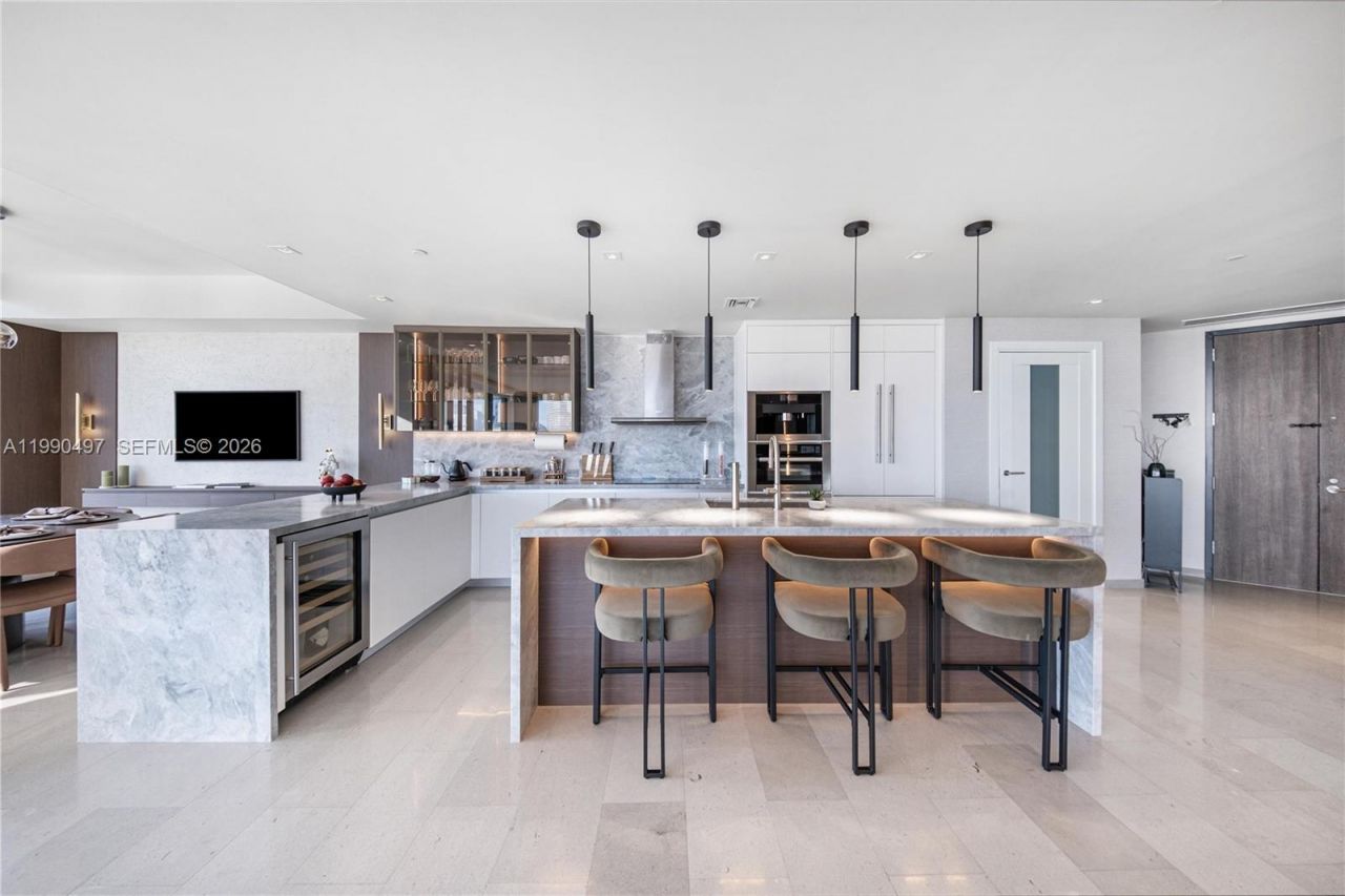 68 SE 6th St, Unit 3711, Miami, FL 33131 Photo