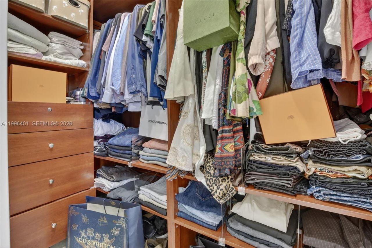 20185 E Country Club Dr, Unit 204, Aventura, FL 33180 Photo