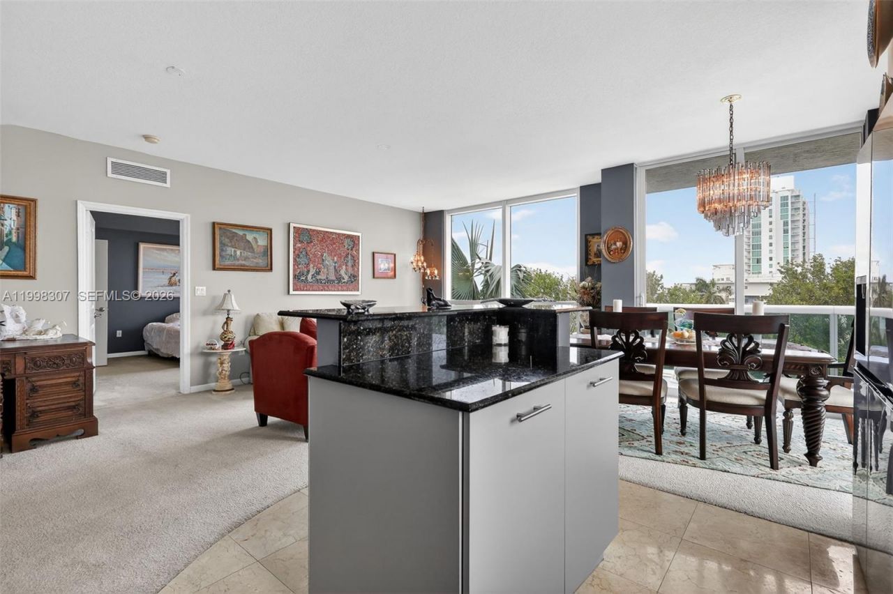 7910 Harbor Island Dr, Unit 406, North Bay Village, FL 33141 Photo