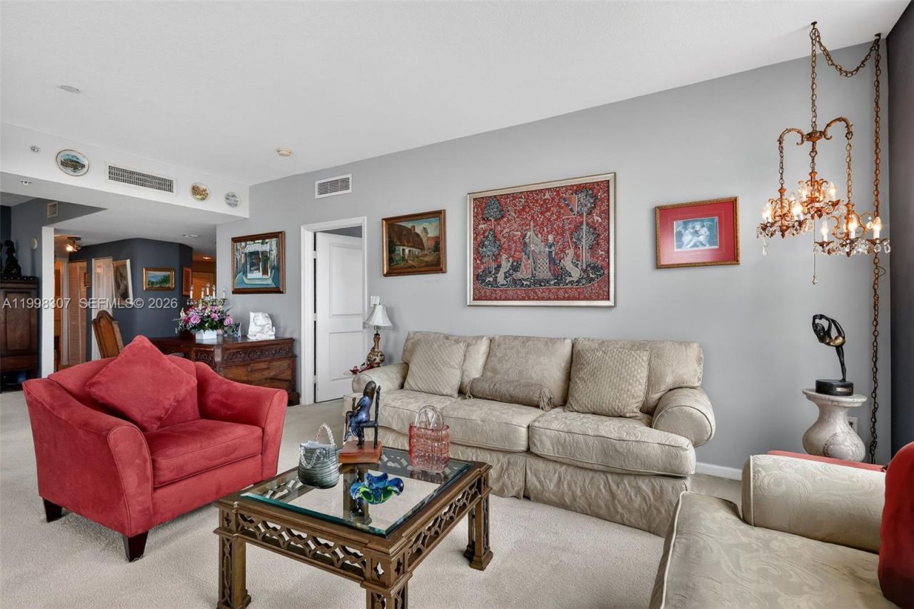 7910 Harbor Island Dr, Unit 406, North Bay Village, FL 33141 Photo