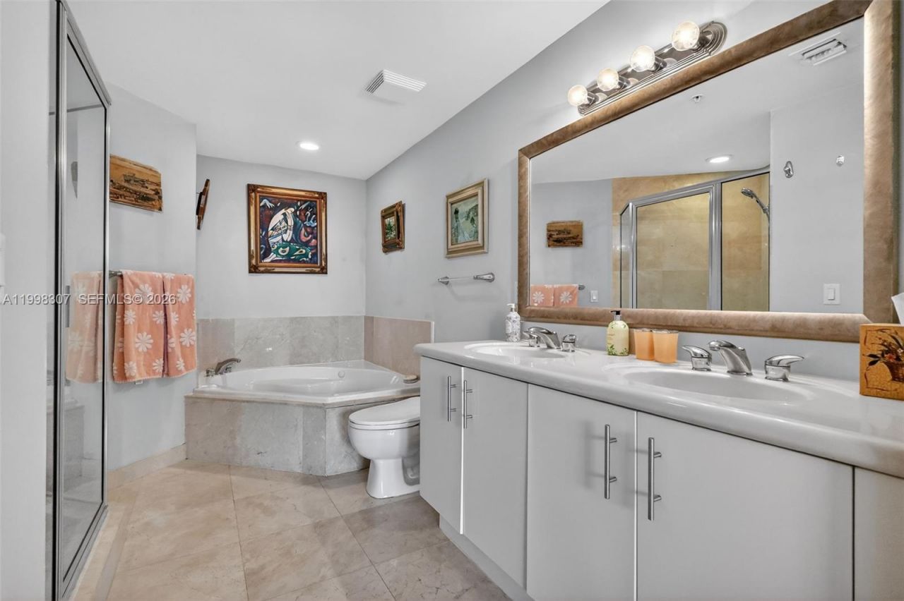 7910 Harbor Island Dr, Unit 406, North Bay Village, FL 33141 Photo
