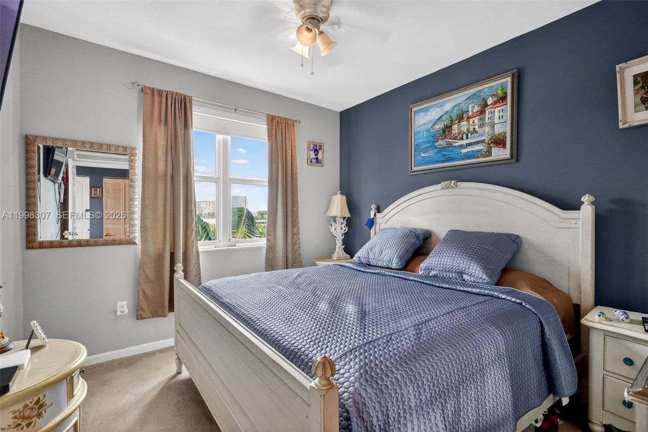7910 Harbor Island Dr, Unit 406, North Bay Village, FL 33141 Photo