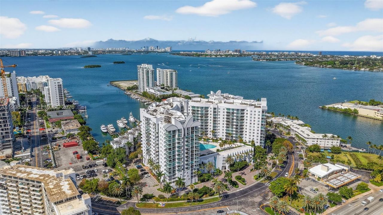 7910 Harbor Island Dr, Unit 406, North Bay Village, FL 33141 Photo