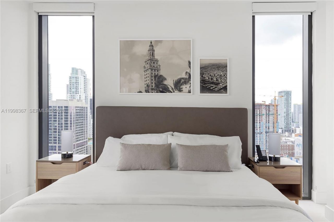 601 NE 1 St, Unit 2716, Miami, FL 33132 Photo