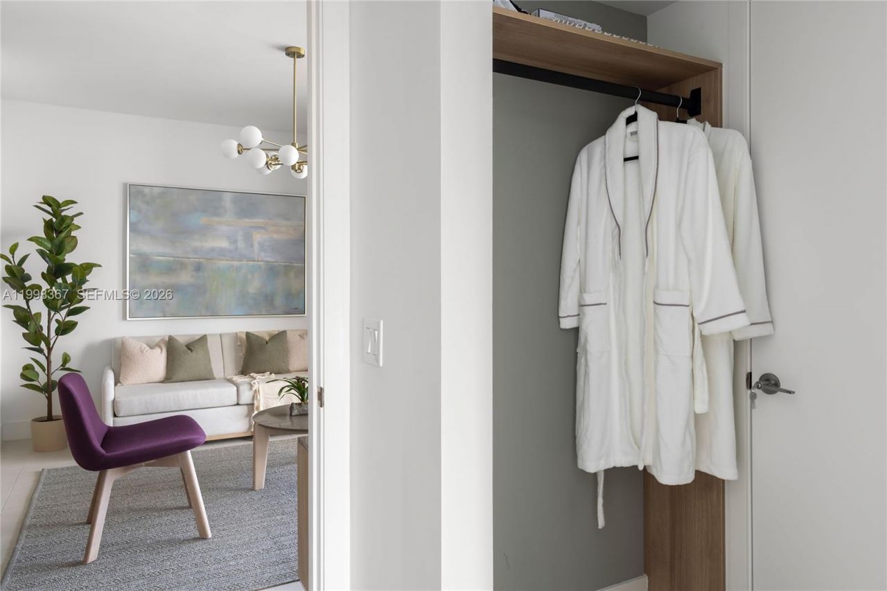 601 NE 1 St, Unit 2716, Miami, FL 33132 Photo