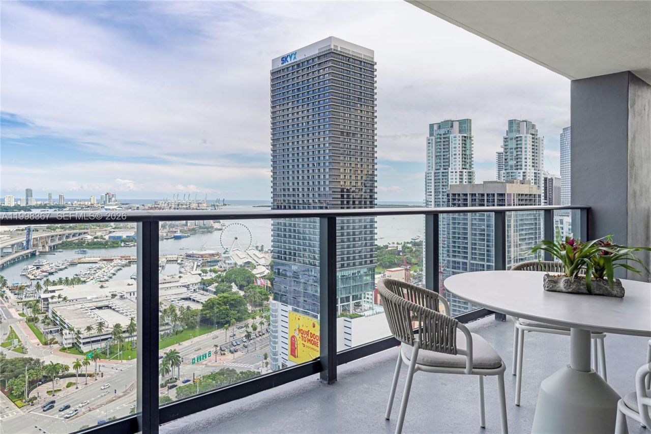 601 NE 1 St, Unit 2716, Miami, FL 33132 Photo