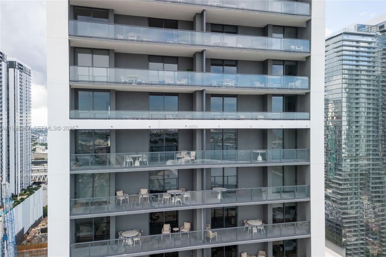 601 NE 1 St, Unit 2716, Miami, FL 33132 Photo