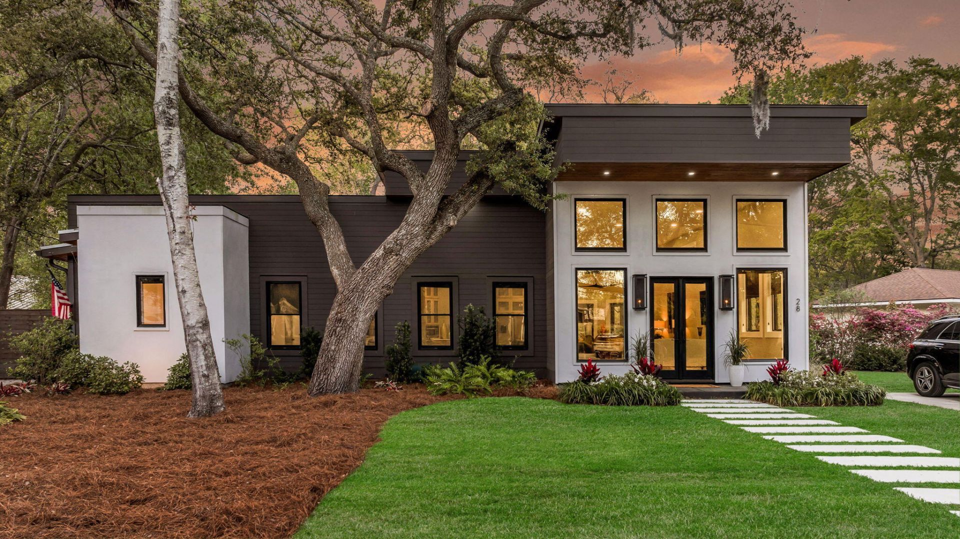 28 Riverdale Drive Photo 1