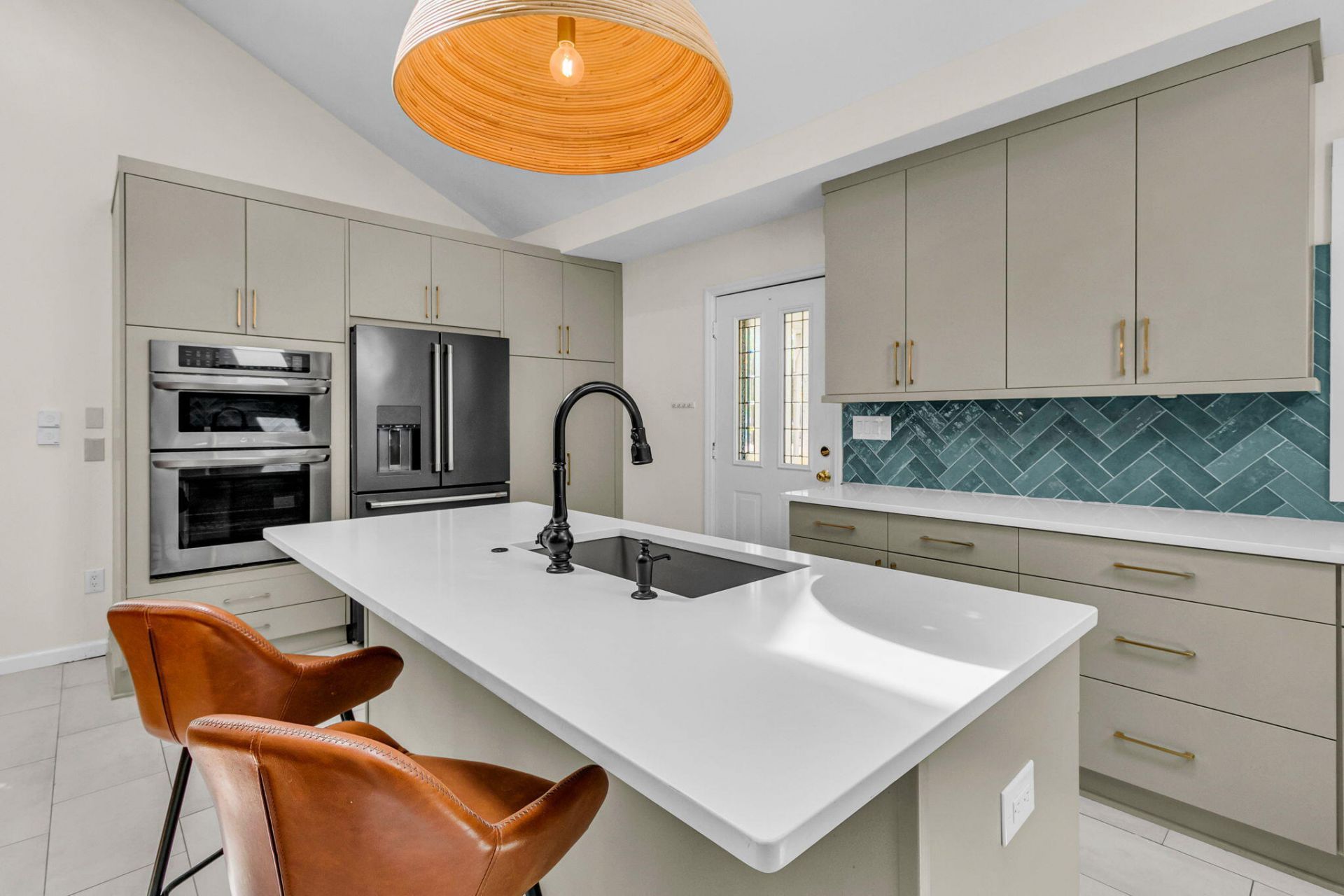 4950 N Rhett Avenue Photo 12