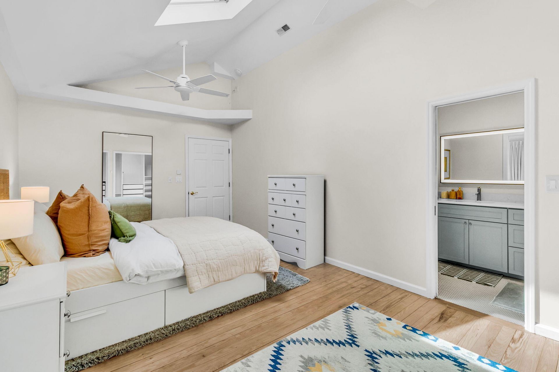 4950 N Rhett Avenue Photo 18