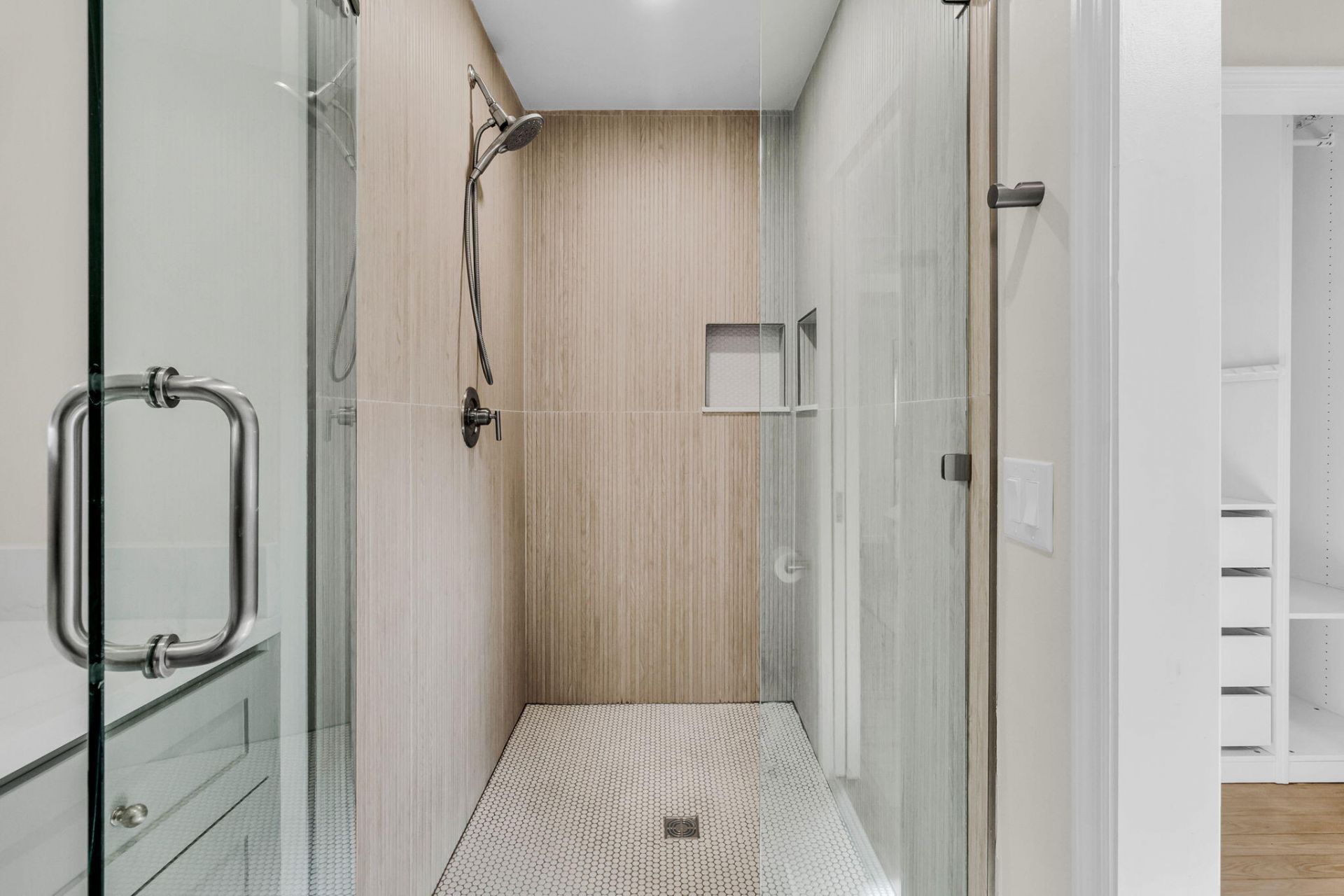 4950 N Rhett Avenue Photo 20