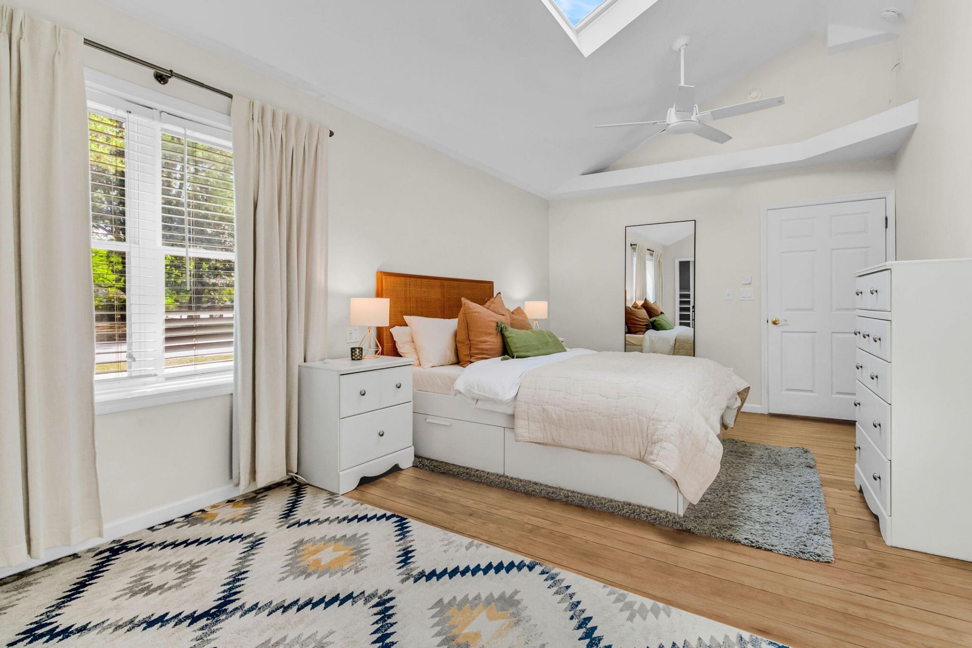 4950 N Rhett Avenue Photo 21