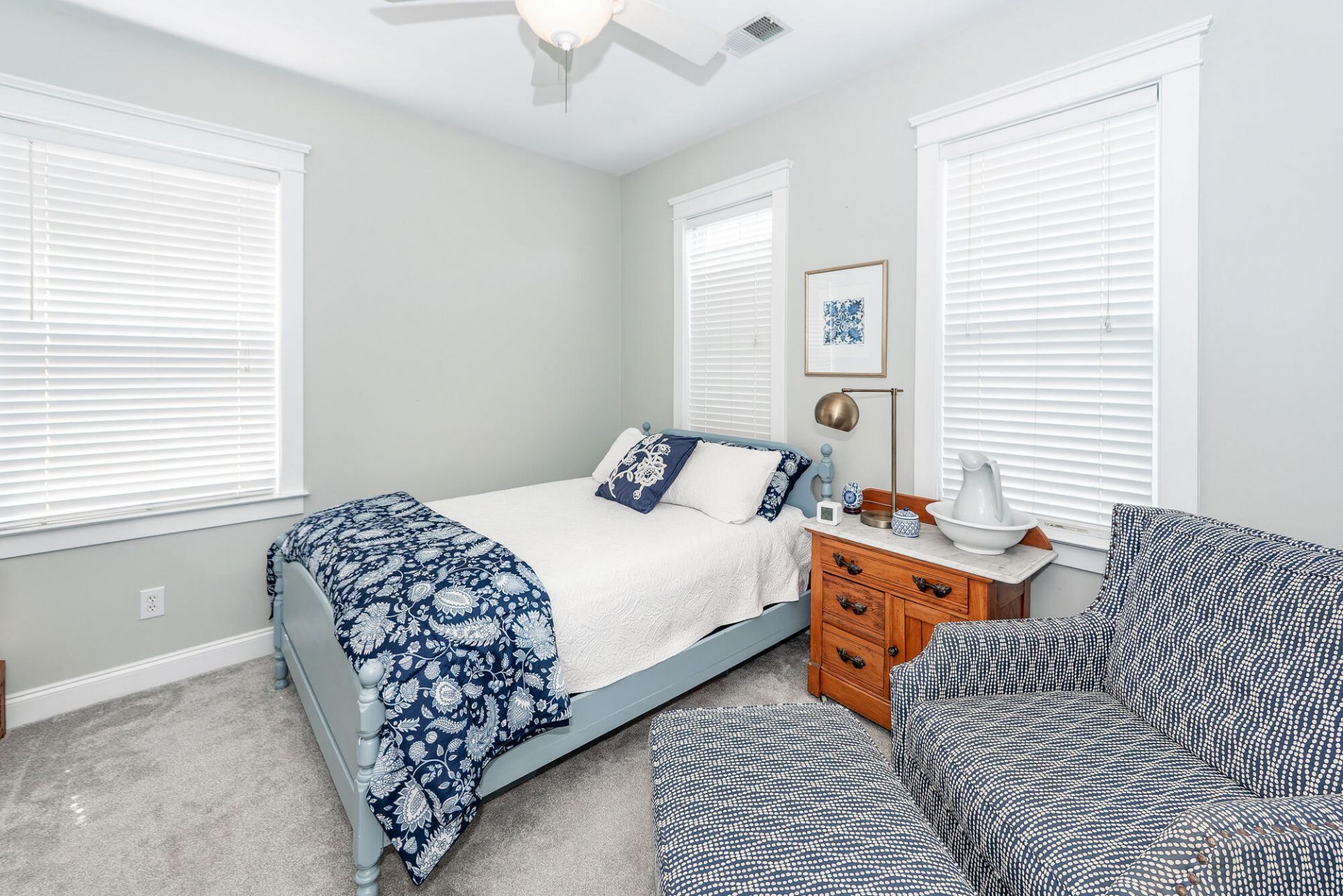 209 Barberry Street Photo 28