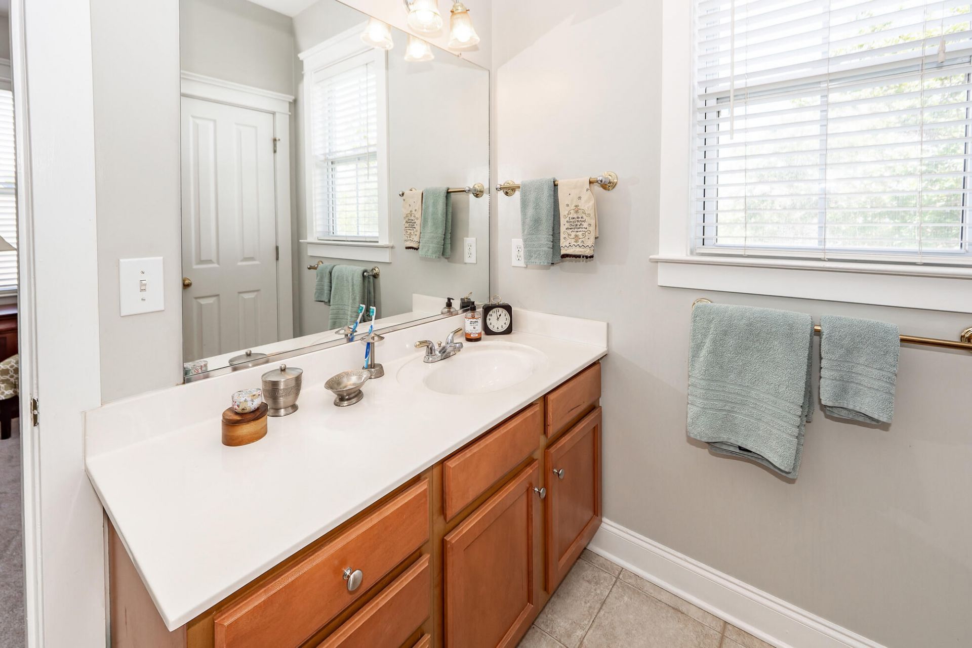 209 Barberry Street Photo 38