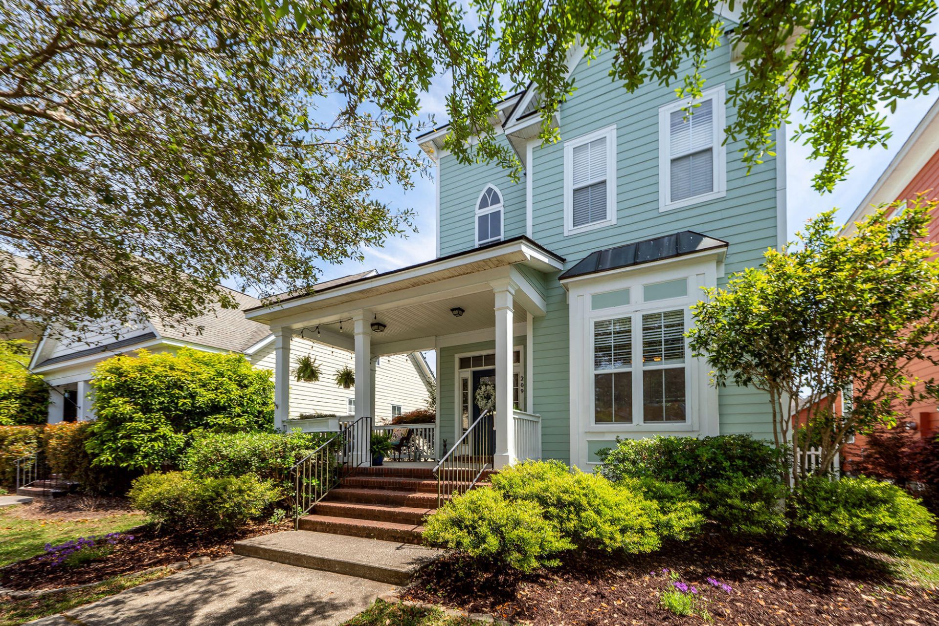 209 Barberry Street Photo 4