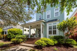 209 Barberry Street photo 4