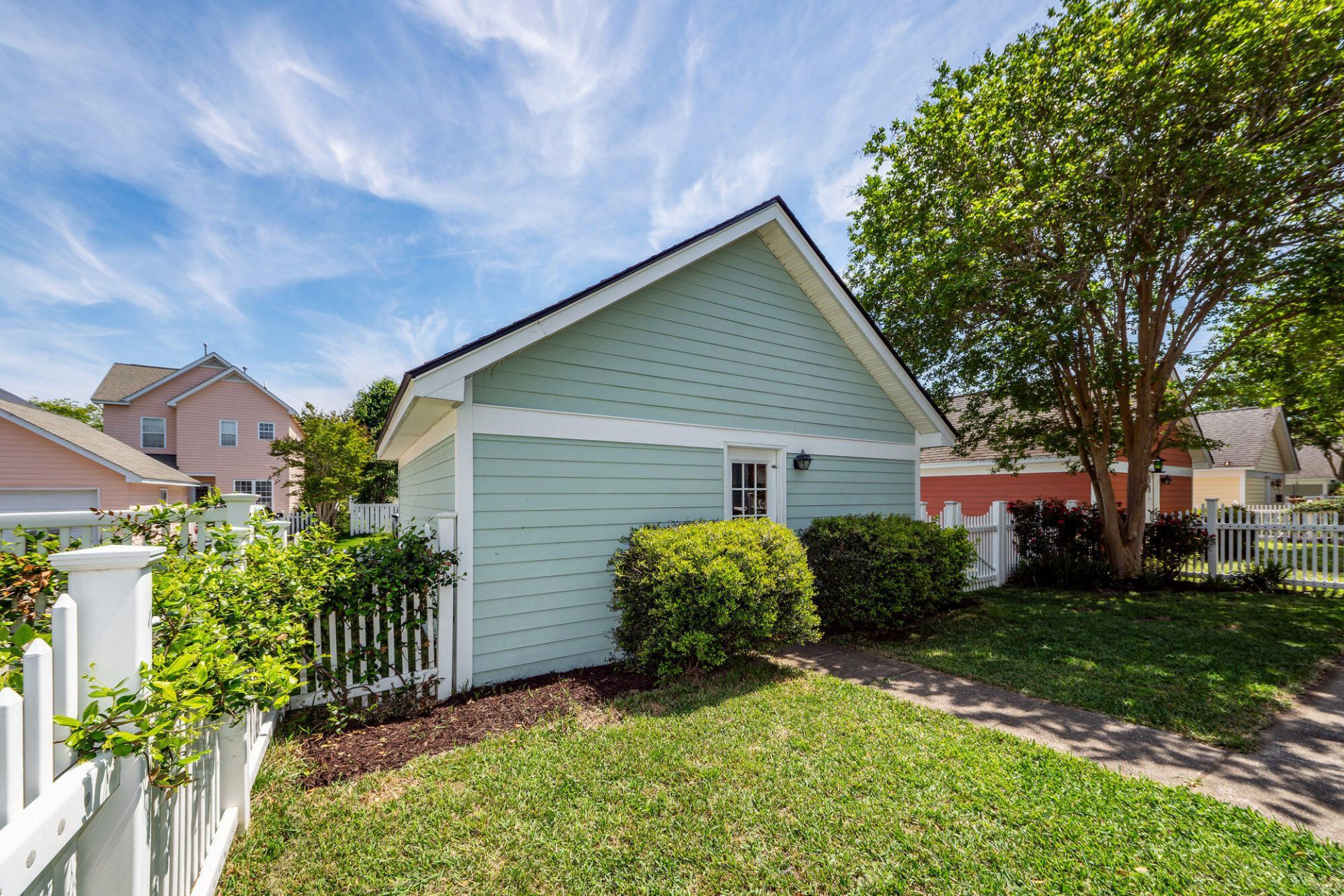 209 Barberry Street Photo 44