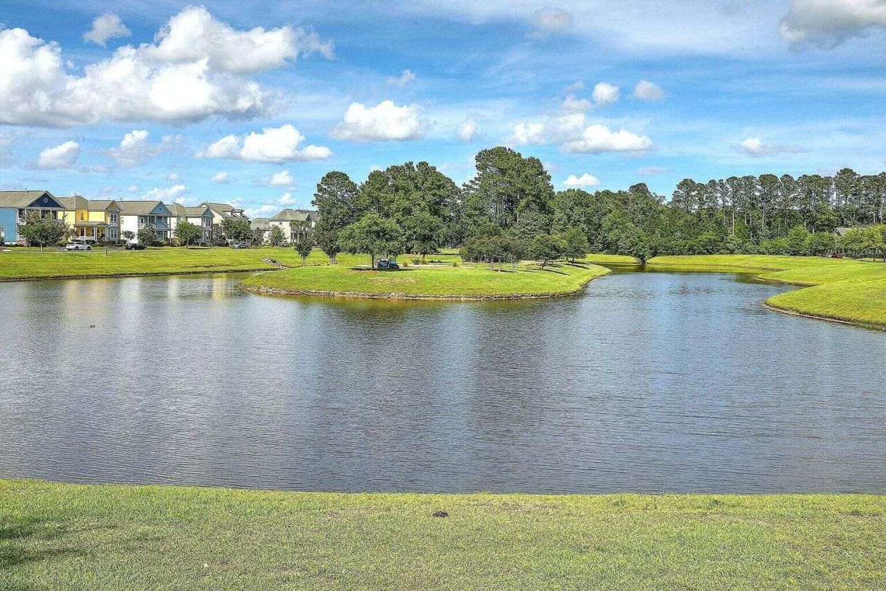 209 Barberry Street Photo 46