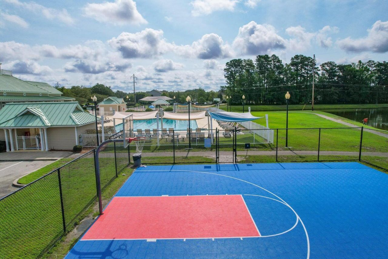 209 Barberry Street Photo 48