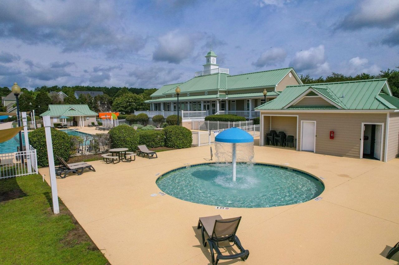 209 Barberry Street Photo 51