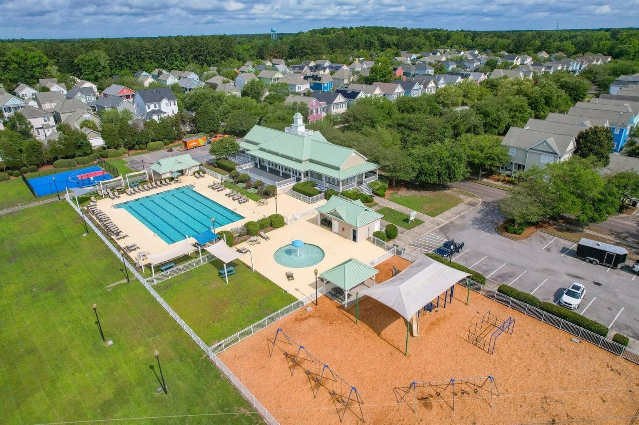 209 Barberry Street Photo 53