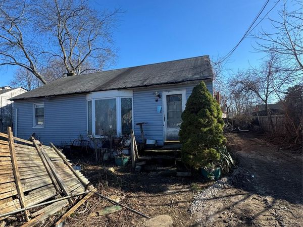 74 Davidson Street , Wyandanch, NY 11798