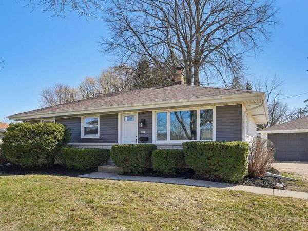 6672 N Hastings STREET, Milwaukee, WI 53224