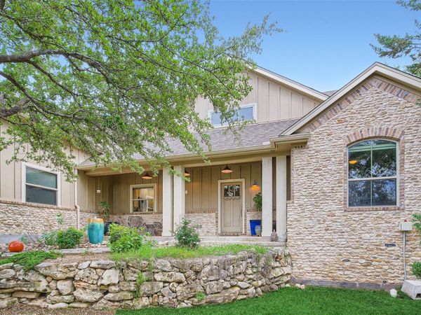 21825 Briarcliff DR, Spicewood, TX 78669