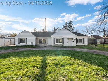 23615 Columbus Avenue, Warren, MI 48089