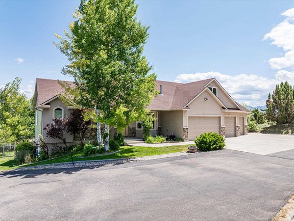 1975 Arlington, Pocatello, ID 83204