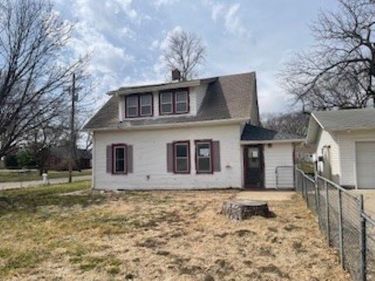 902 W 24TH Avenue, BELLEVUE, NE 68005